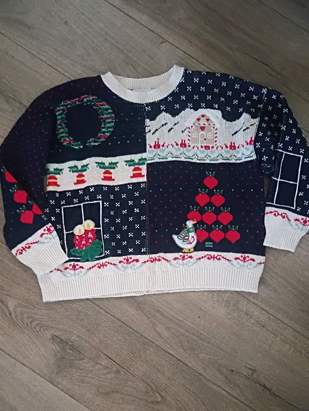 Soft 100% Cotton Christmas Sweater Granny Style With Gingerbread House NY